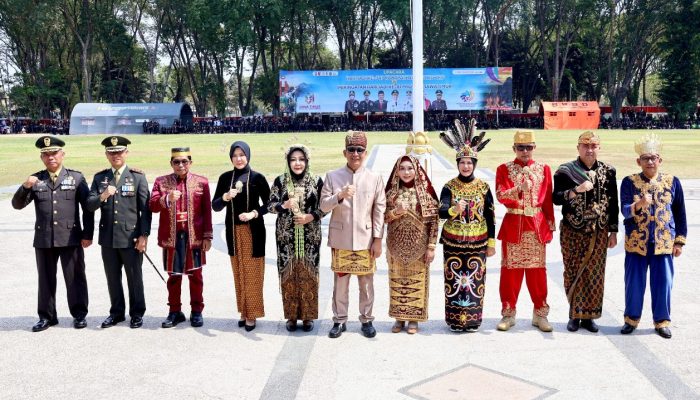 Unik, Bupati hingga Forkopimda Bojonegoro Kenakan Pakaian Adat saat HJB ke-349
