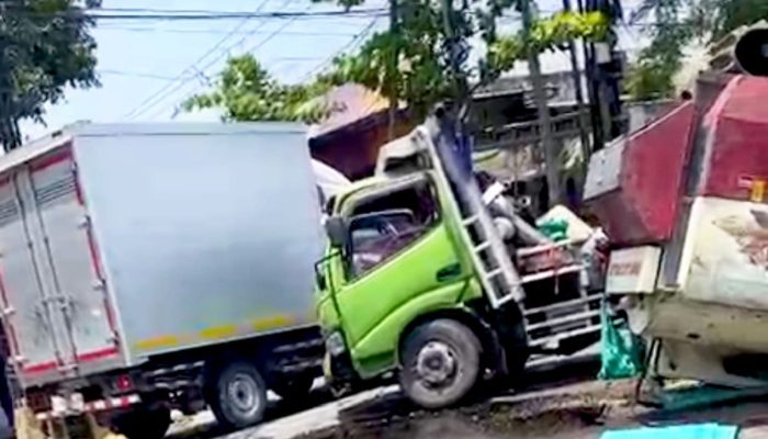 Kecelakaan Balen Bojonegoro: Truk Kombi Oleng ke Kanan, Isuzu ELF dari Arah Berlawanan Tak Terhindarkan