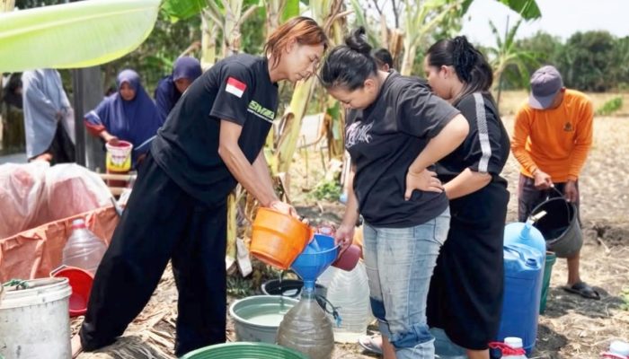 Lapas Bojonegoro Kirim 24.000 Liter Air untuk Warga Ngrandu Kedungadem Terdampak Kekeringan
