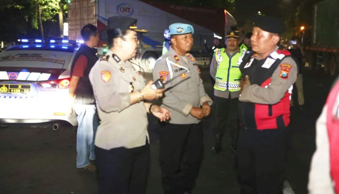 Cegah Gangster dan Tawuran di Surabaya, Polres Tanjung Perak Turunkan Personel Gabungan
