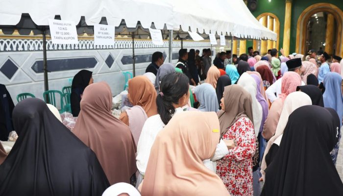Unik, Pasar Murah PASS ASHAR Bojonegoro Digelar di Halaman Masjid