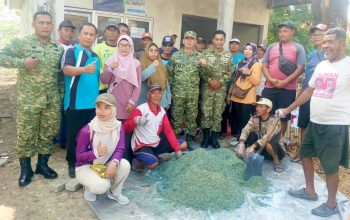 Tak Ingin Petani Merugi, TNI Polri dan Muspika Deket Lamongan Gelar Gerakan Pengendalian Tikus